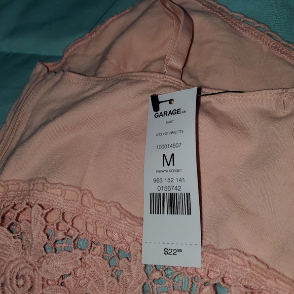 Crochet bralette - Picture 2 of 4